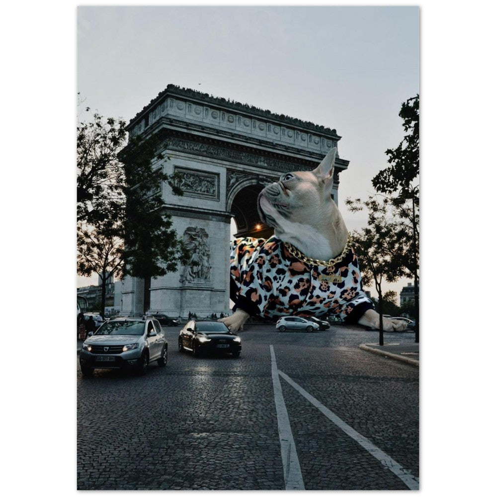 Poster Artwork – Französische Bulldogge vs Arc de Triomphe – Klassisches mattes Museumsposterpapier